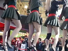 豐滿金髮護士亂搞恢復她耐心回