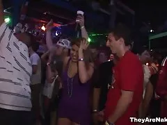 珠寶玉石亂搞她的男人